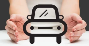 Icono de un coche protegido entre unas manos como representación de seguro, cobertura y protección del vehículo